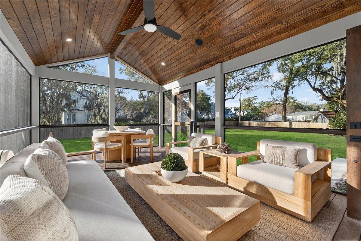 517 Pelzer Drive Mount Pleasant, SC 29464 - Photo 12 of 50 Screened in porch