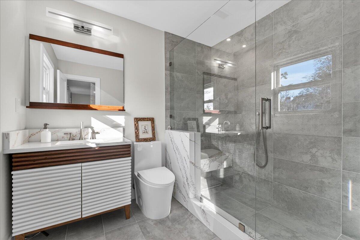 517 Pelzer Drive Mount Pleasant, SC 29464 - Photo 27 of 50 BR 1 en suite