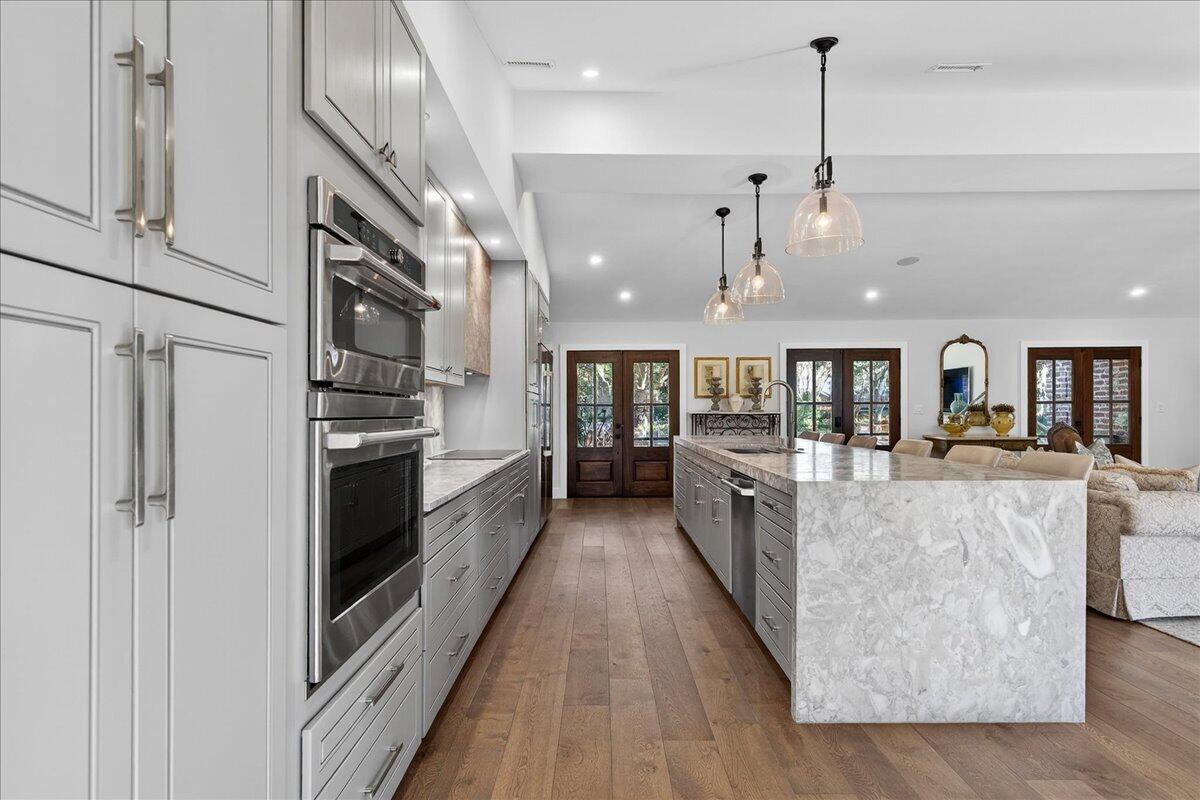517 Pelzer Drive Mount Pleasant, SC 29464 - Photo 6 of 50 Kitchen
