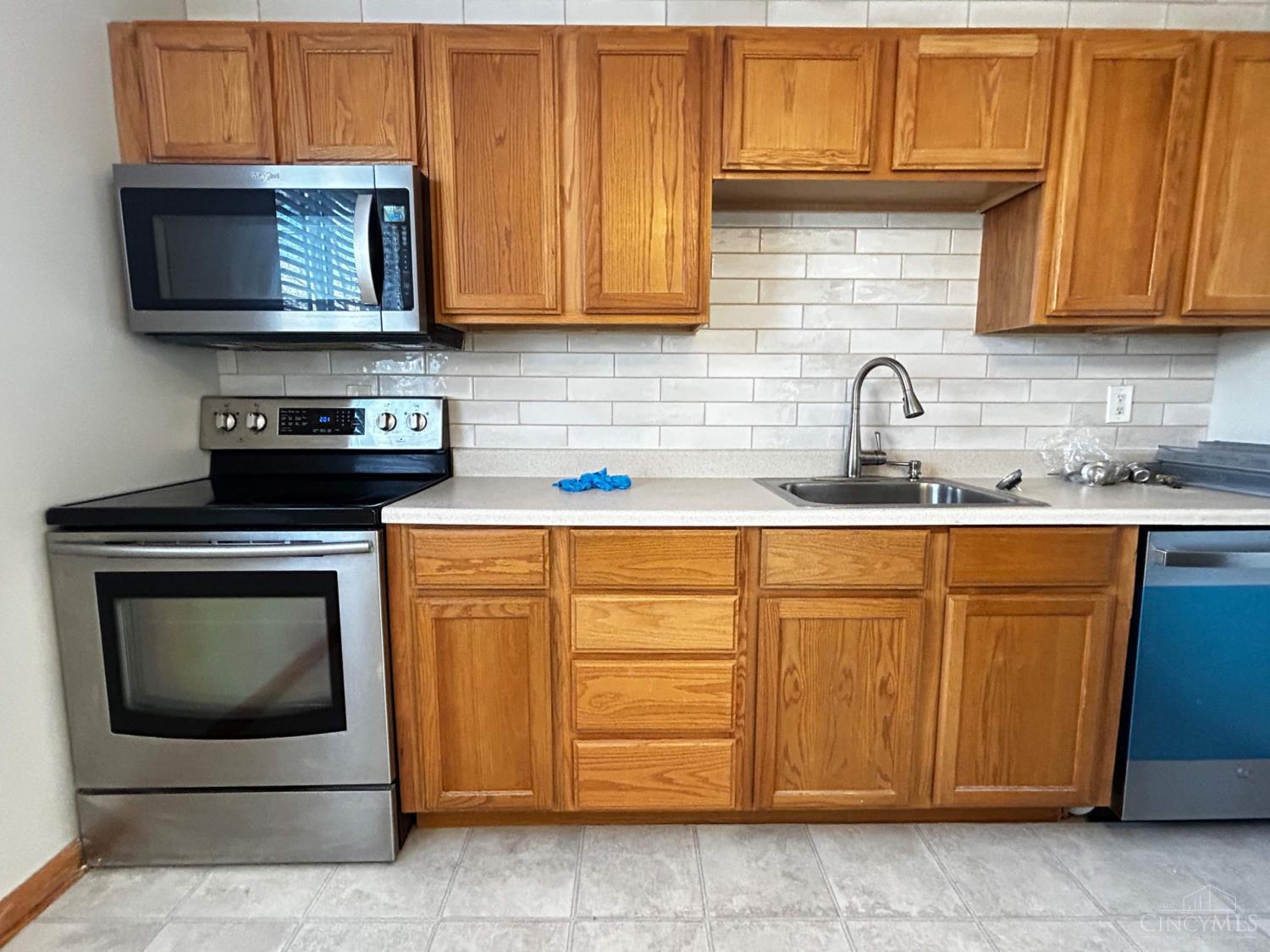 3380 North Bend Road Cincinnati, OH 45247 - Photo 20 of 38