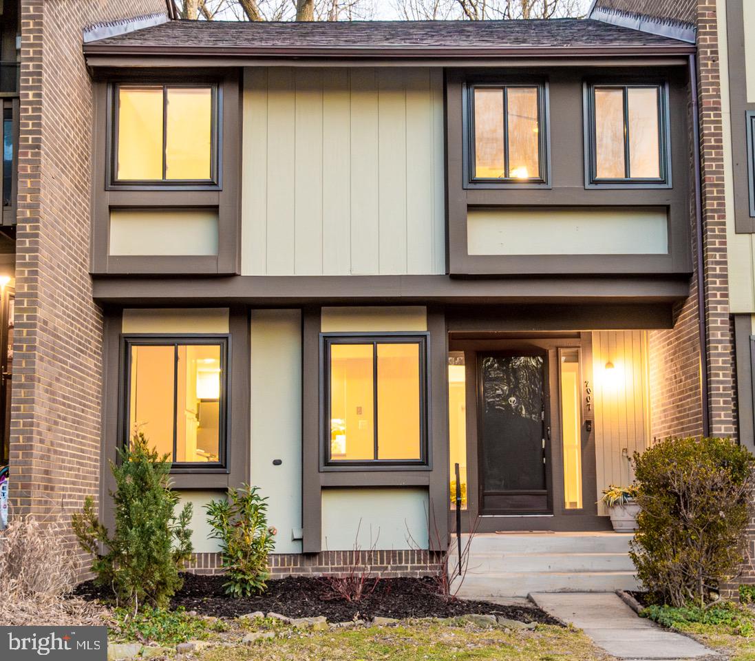 2007 Winged Foot Court Reston, VA 20191 - Photo 50 of 50 Twilight