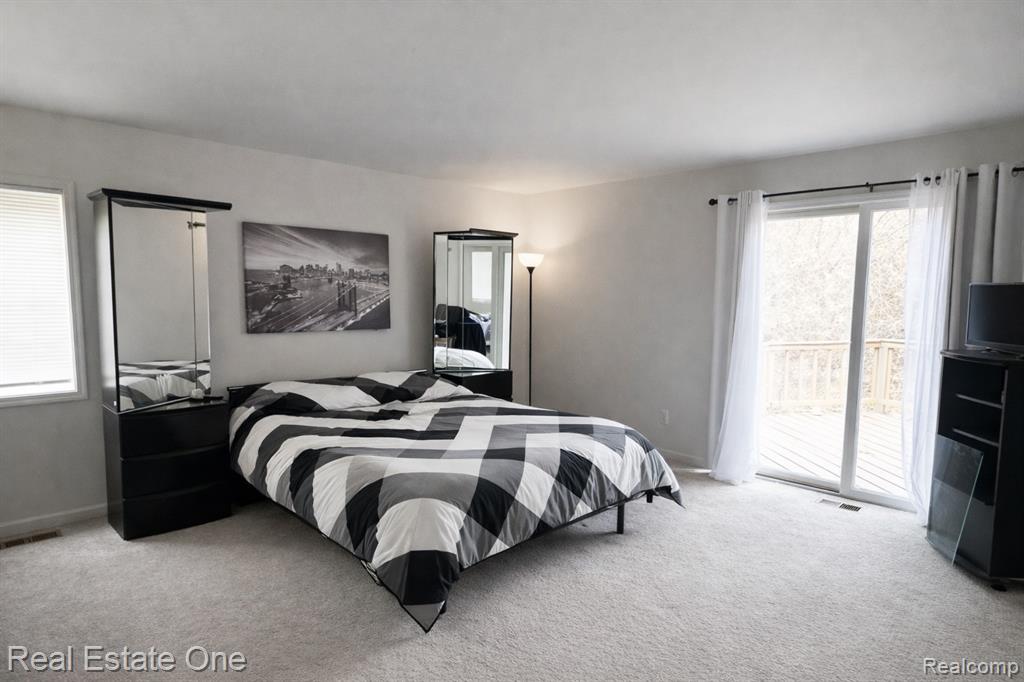 854 River Bend Drive Rochester Hills, MI 48307 - Photo 5 of 16