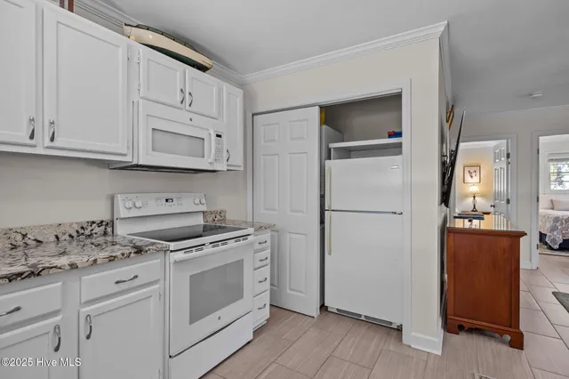 $1,300 | 182 Lewistown Road, Unit 2, Beaufort, NC 28516