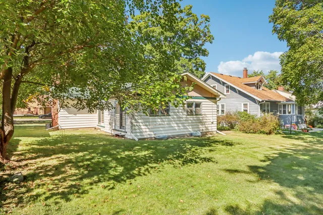 $375,000 | 49 Stam Street, Williams Bay, WI 53191