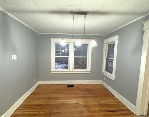 $1,000 | 306 Dehart Avenue, Endicott, NY 13760