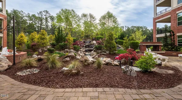 $1,872 | 260 Leigh Farm Road, Unit B5, Chapel Hill, NC 27517