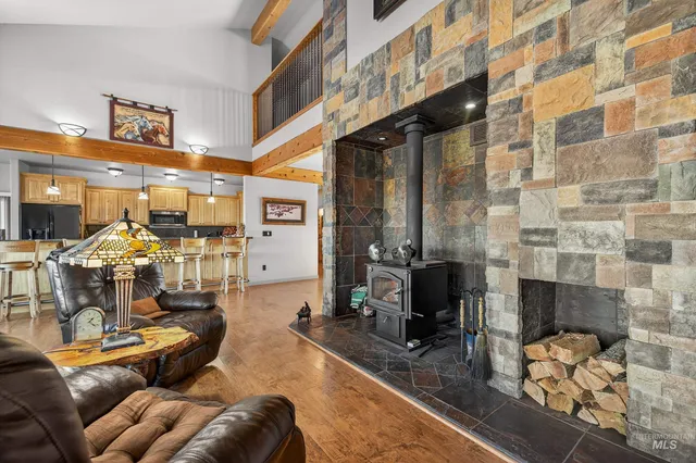 $1,600,000 | 2195 Kilborn Lane, Mesa, ID 83643