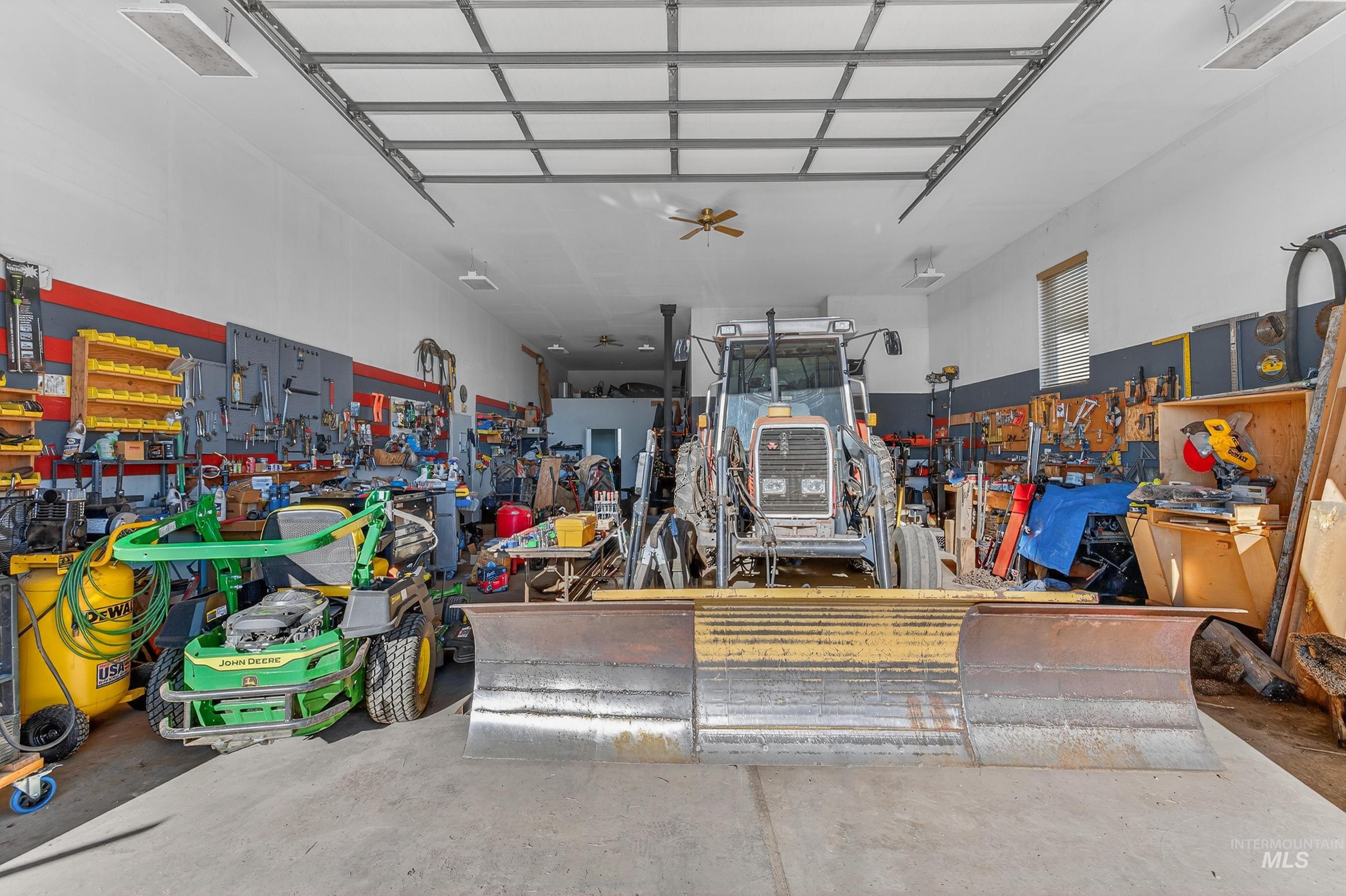 2195 Kilborn Lane Mesa, ID 83643 - Photo 42 of 50 Garage with a workshop area