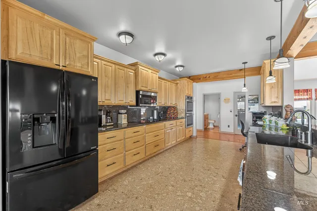 $1,600,000 | 2195 Kilborn Lane, Mesa, ID 83643