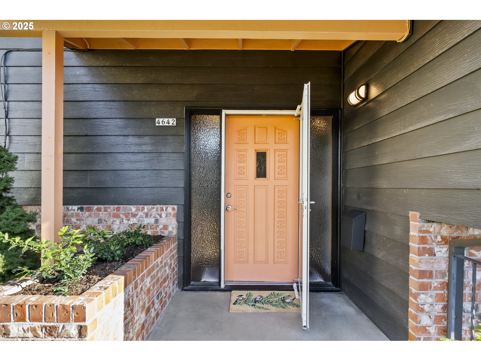 4642 Southeast 31st Avenue Portland, OR 97202 - Photo 3 of 45 a view of outdoor space