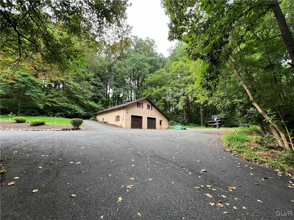5890 Limeport Road Emmaus, PA 18049 - Photo 24 of 40 Gallery Image 24