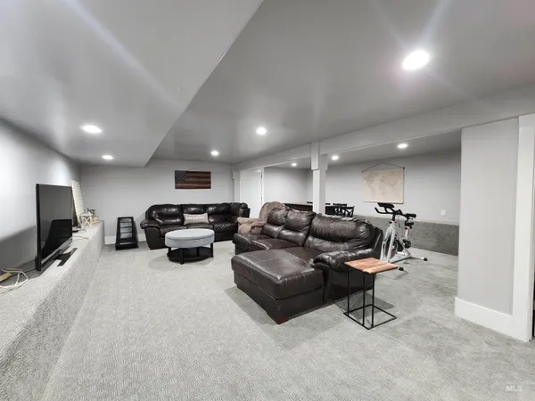 $695,000 | 150 West Main Street, Oakley, ID 83346