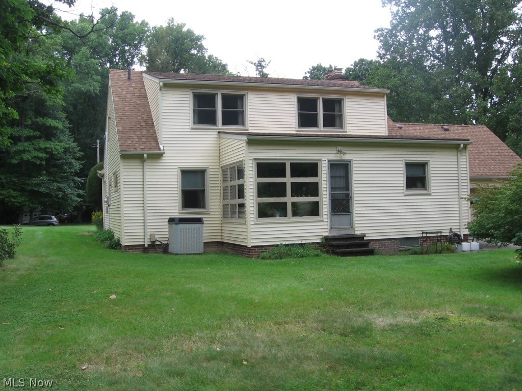 8124 Hillside Road Independence, OH 44131 - Photo 5 of 27 Gallery Image 5