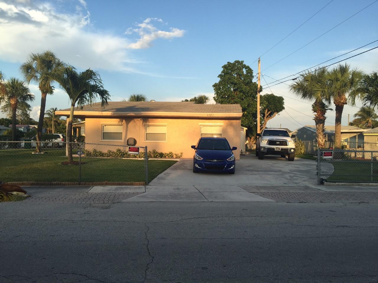 1161 West 24th Street Riviera Beach, FL 33404 - Photo 4 of 10 Side