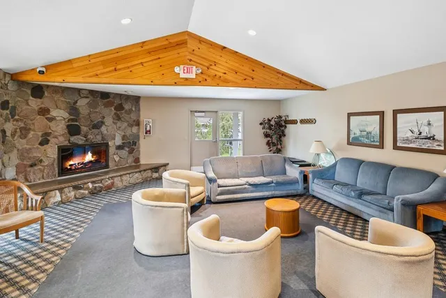 $185,000 | 3563 Blue Jay Way, Unit 107, Eagan, MN 55123