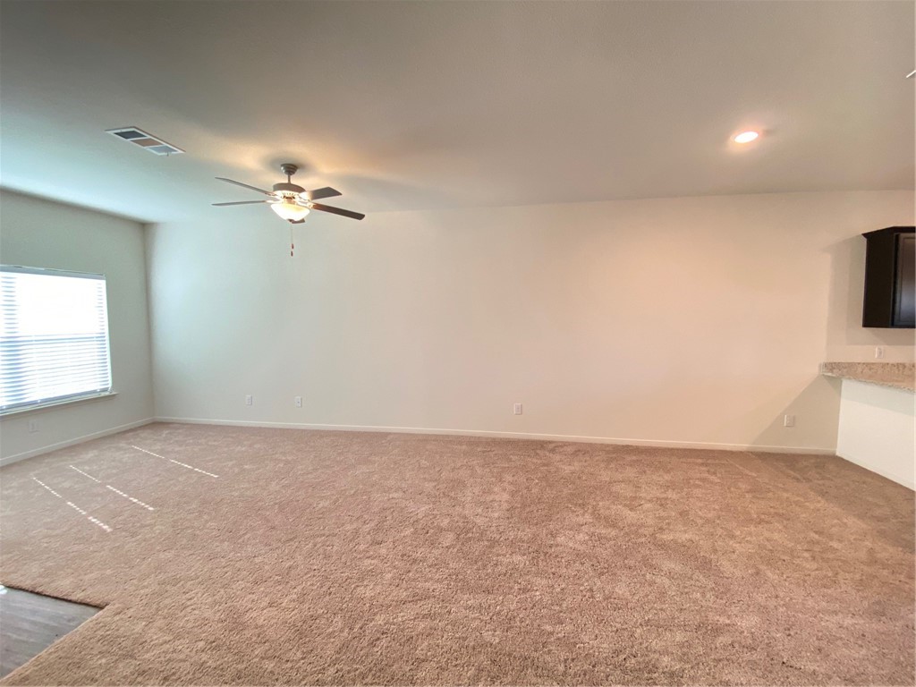 116 Allington Circle Jarrell, TX 76537 - Photo 4 of 20