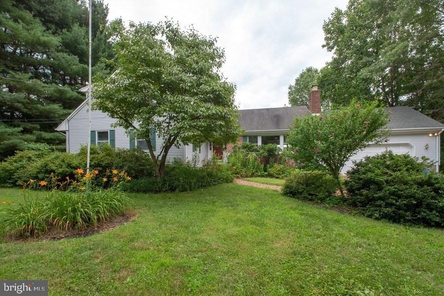 619 Rte 524 Allentown, NJ 08501 - Photo 1 of 28 Gallery Image 1