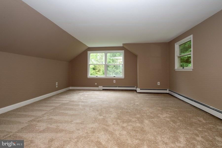 619 Rte 524 Allentown, NJ 08501 - Photo 11 of 28 Gallery Image 11