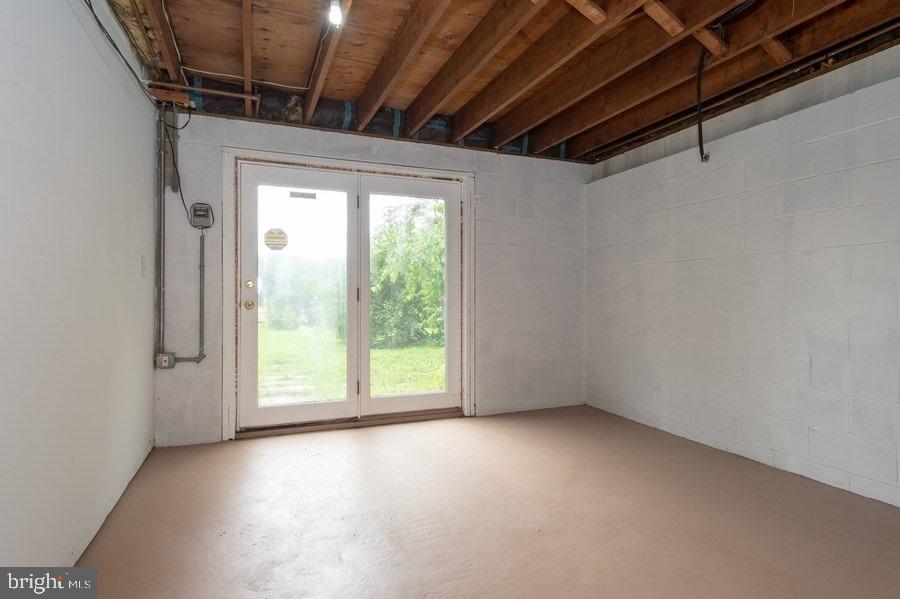 619 Rte 524 Allentown, NJ 08501 - Photo 28 of 28 Gallery Image 28