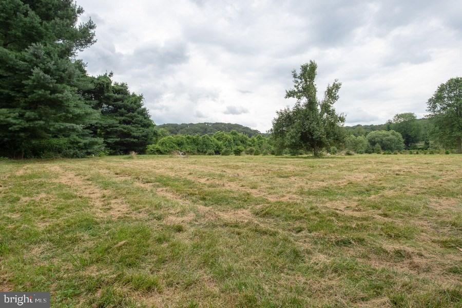 619 Rte 524 Allentown, NJ 08501 - Photo 7 of 28 Gallery Image 7