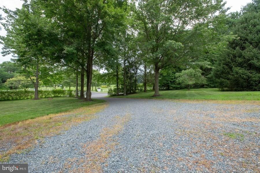 619 Rte 524 Allentown, NJ 08501 - Photo 8 of 28 Gallery Image 8