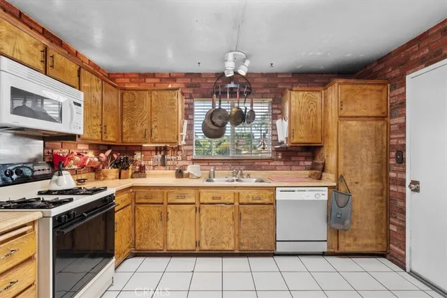 $789,000 | 6765 Jadeite Avenue, Alta Loma, CA 91701