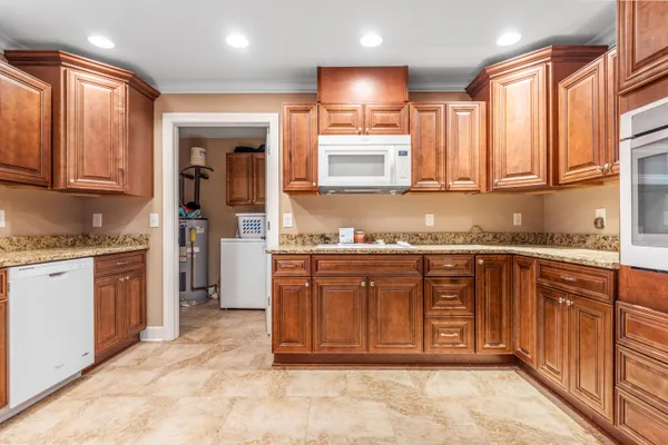 $700,000 | 4110 Flagway Drive, Ooltewah, TN 37363