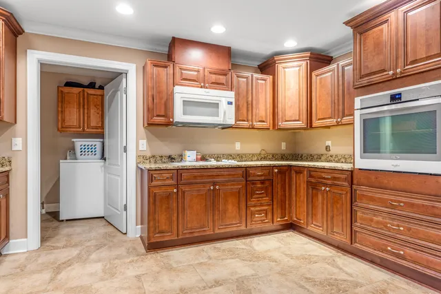 $700,000 | 4110 Flagway Drive, Ooltewah, TN 37363