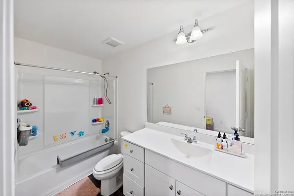$2,300 | 14407 Elkhorn Crest, San Antonio, TX 78253