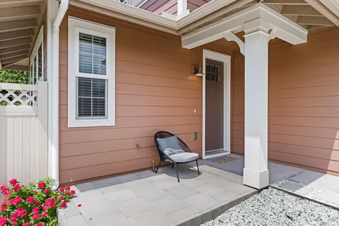$1,200,000 | 75-3772 Leialii Loop, Kailua-Kona, HI 96740