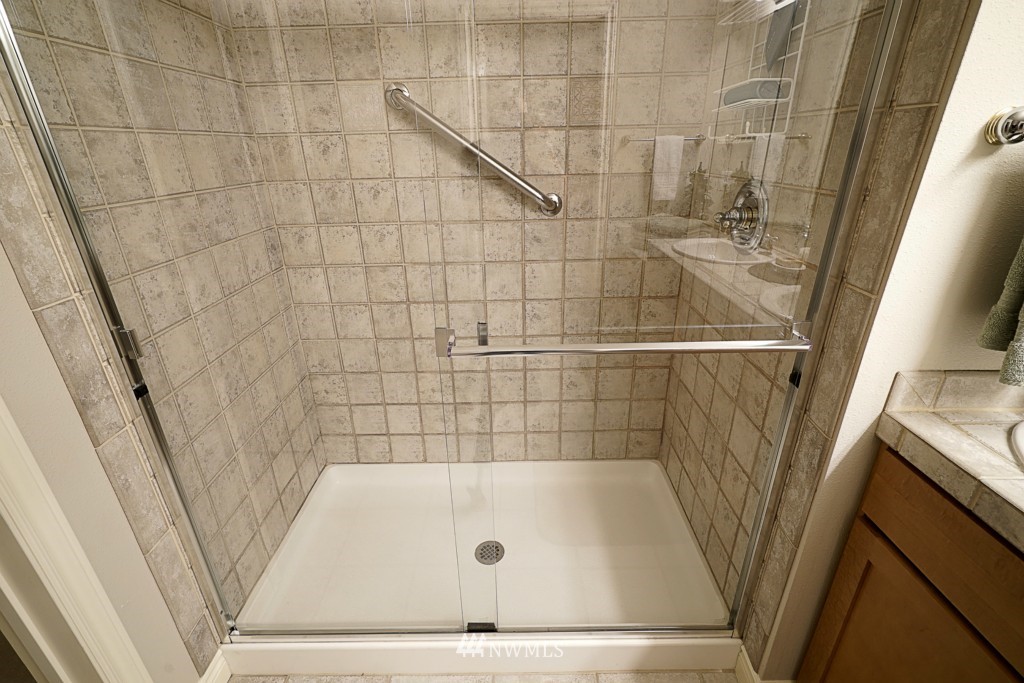 17438 Bothell Way Northeast, Unit C101 Bothell, WA 98011 - Photo 14 of 25