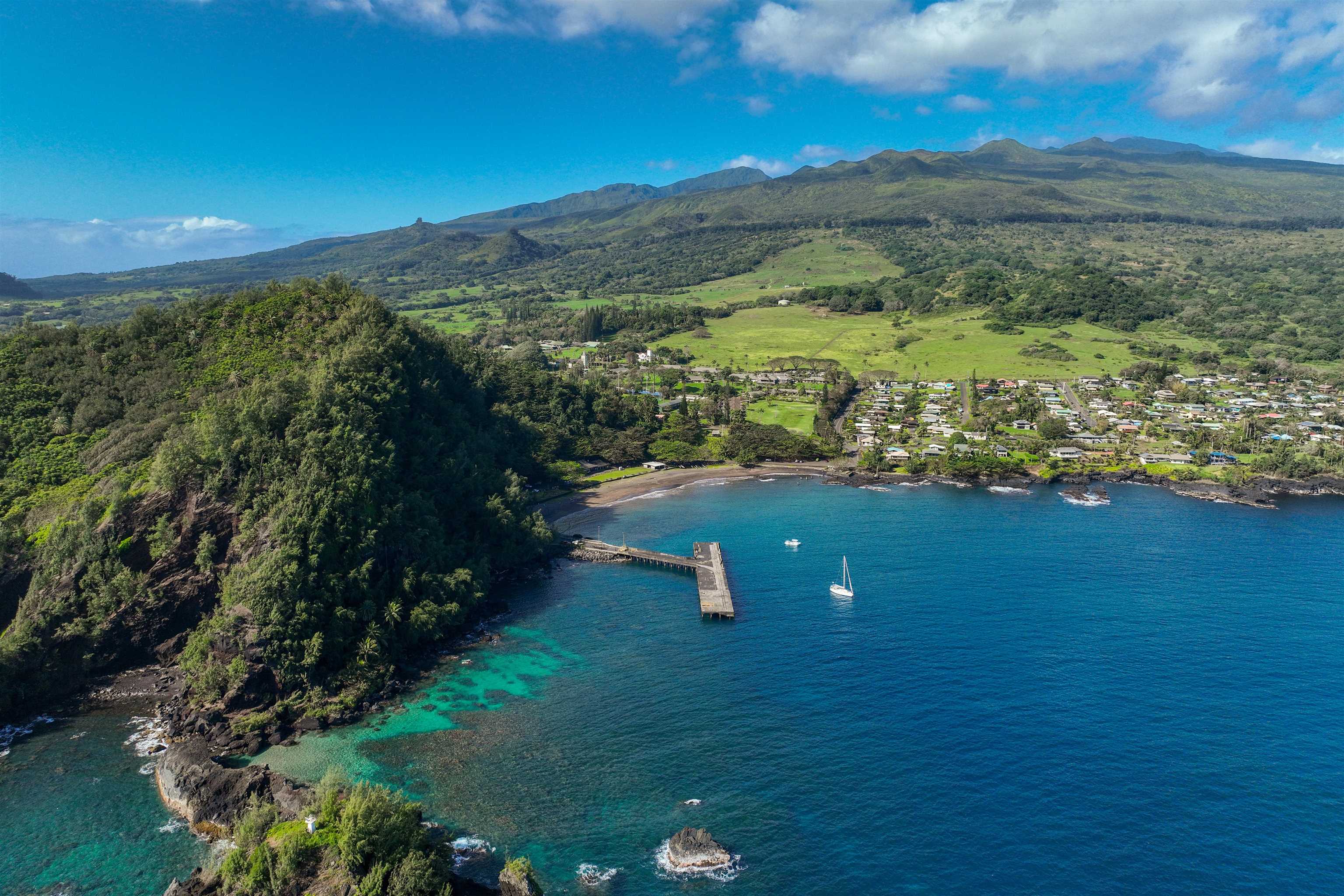 4955 Uakea Road Hana, HI 96713 - Photo 3 of 36 a view of outdoor space and mountain view