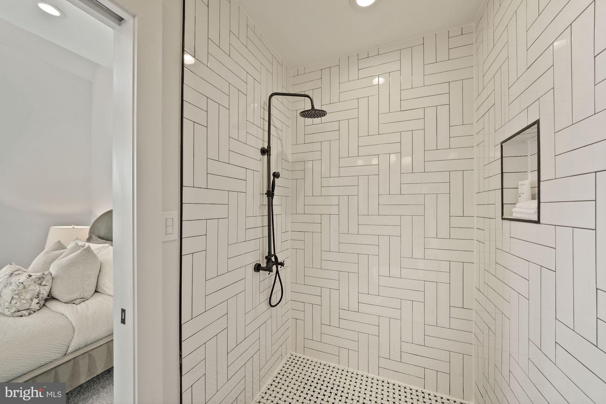 1521 D Street Northeast Washington, DC 20002 - Photo 17 of 35