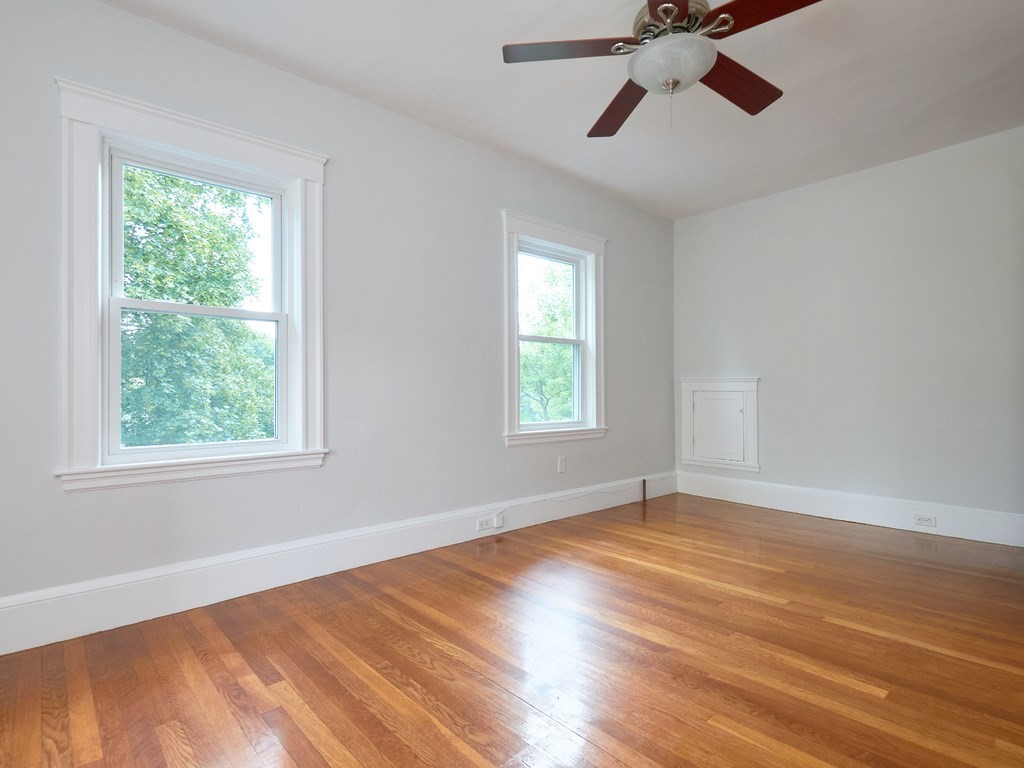 129 Florence Road Waltham, MA 02453 - Photo 23 of 35 Gallery Image 23