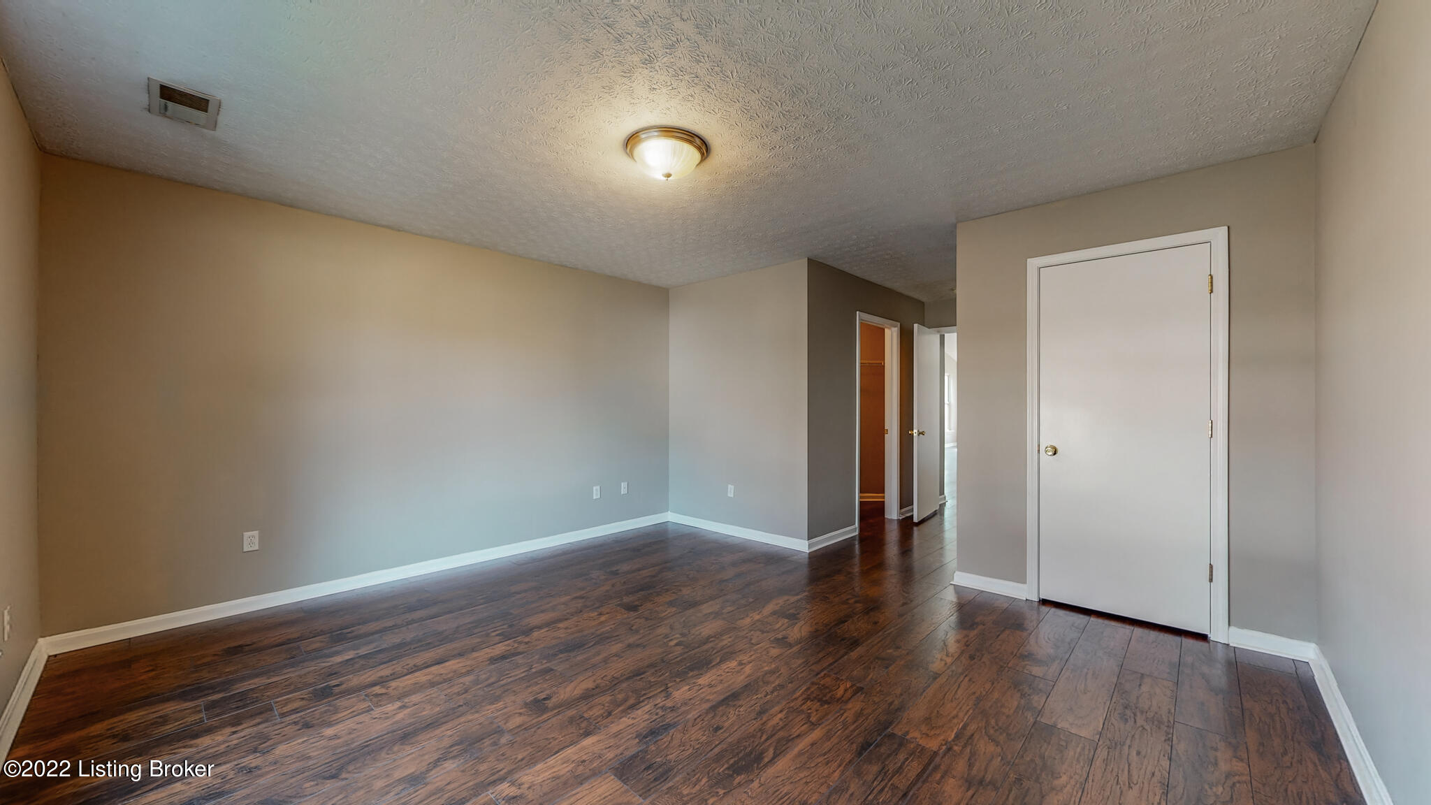 7907 Westbrook Road Louisville, KY 40258 - Photo 32 of 41 7907 Westbrook Rd Louisville KY 40258-24