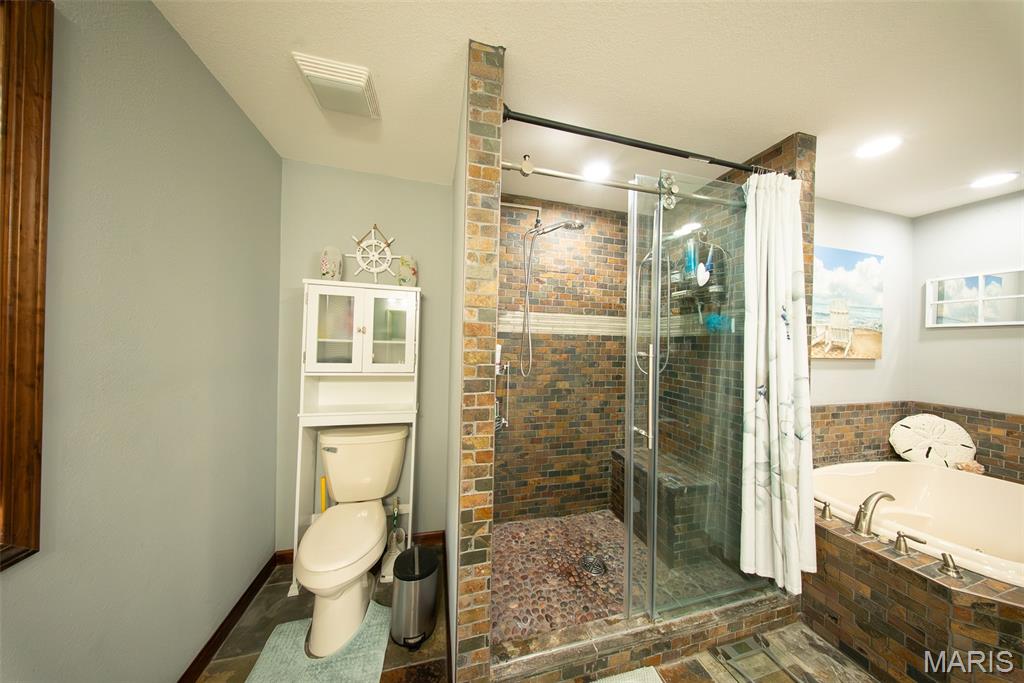2202 Lindberg Road Cuba, MO 65453 - Photo 10 of 42 Gallery Image 10