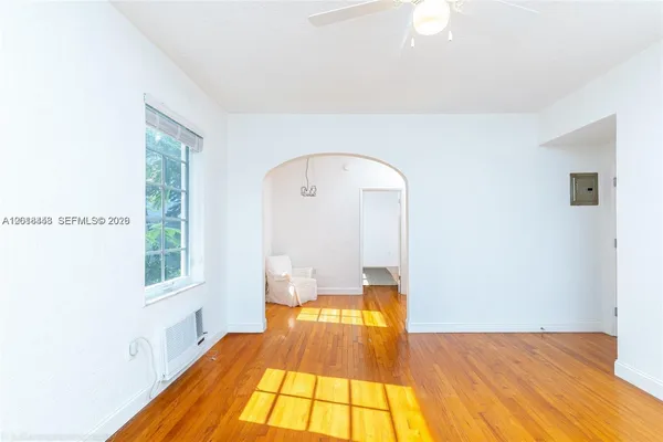 $2,000 | 732 Euclid Avenue, Unit 6, Miami Beach, FL 33139