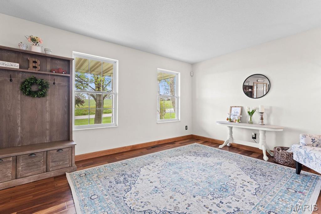 8548 Oak Hill School Road Lebanon, IL 62254 - Photo 11 of 61 Gallery Image 11