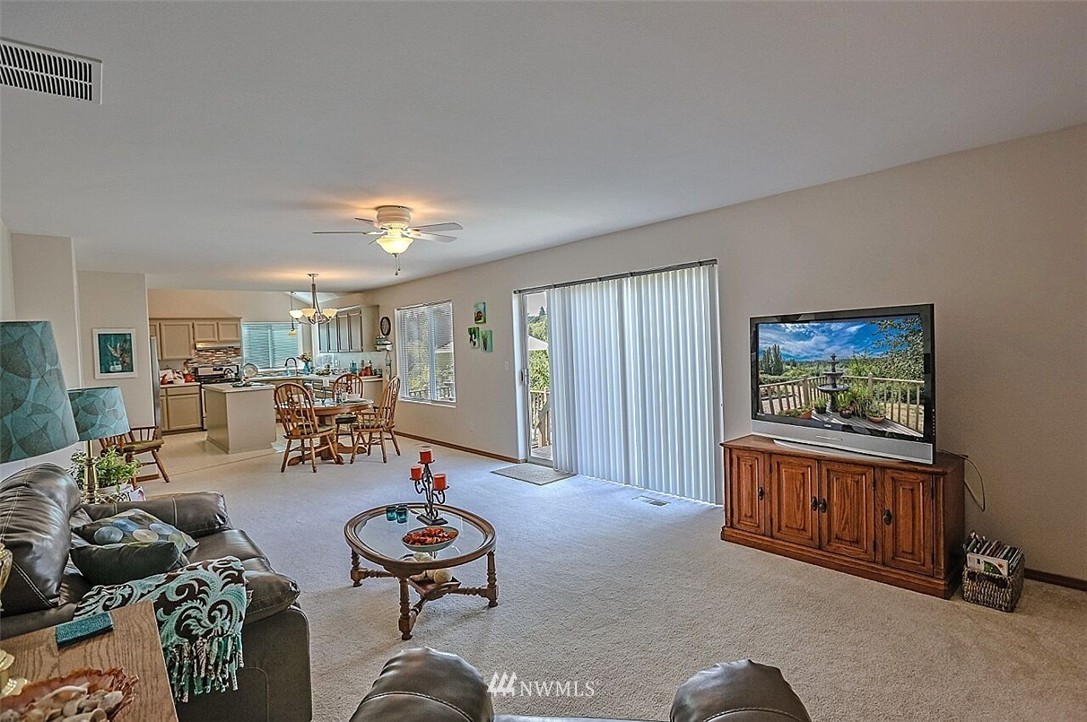 5698 Clover Valley Road Southeast Port Orchard, WA 98367 - Photo 11 of 25 Gallery Image 11