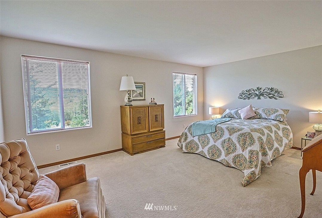 5698 Clover Valley Road Southeast Port Orchard, WA 98367 - Photo 13 of 25 Gallery Image 13