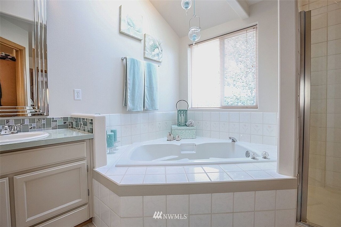 5698 Clover Valley Road Southeast Port Orchard, WA 98367 - Photo 14 of 25 Gallery Image 14