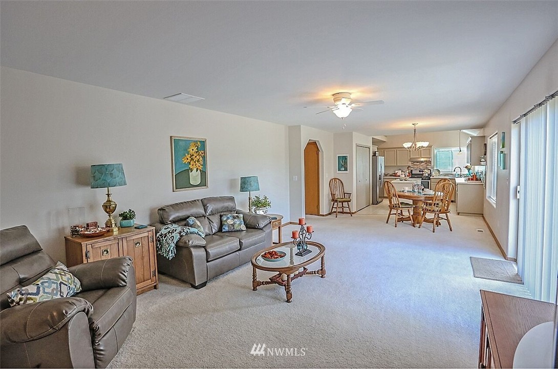 5698 Clover Valley Road Southeast Port Orchard, WA 98367 - Photo 9 of 25 Gallery Image 9