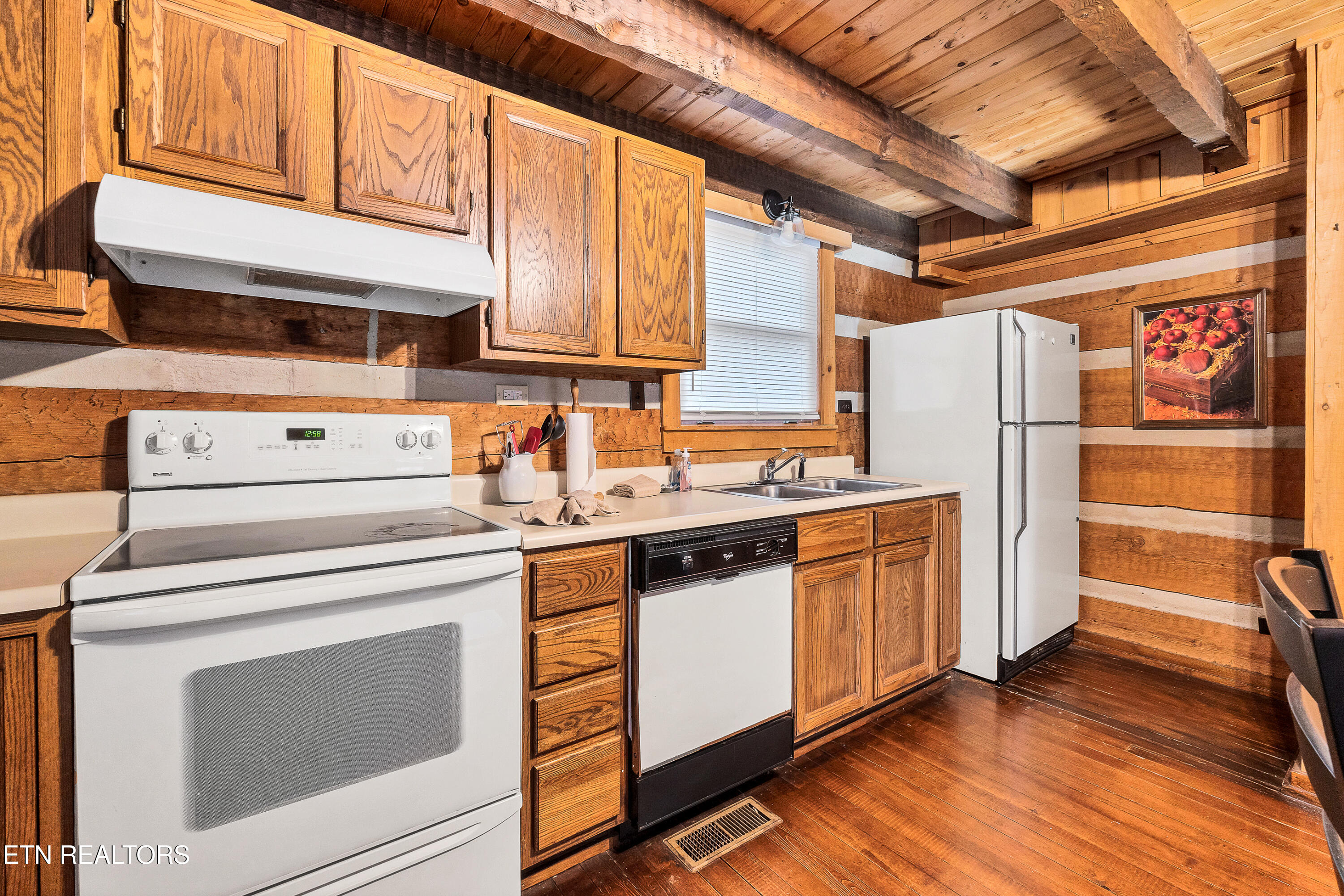 260 Black Mash Hollow Road Townsend, TN 37882 - Photo 16 of 37 DSC03308