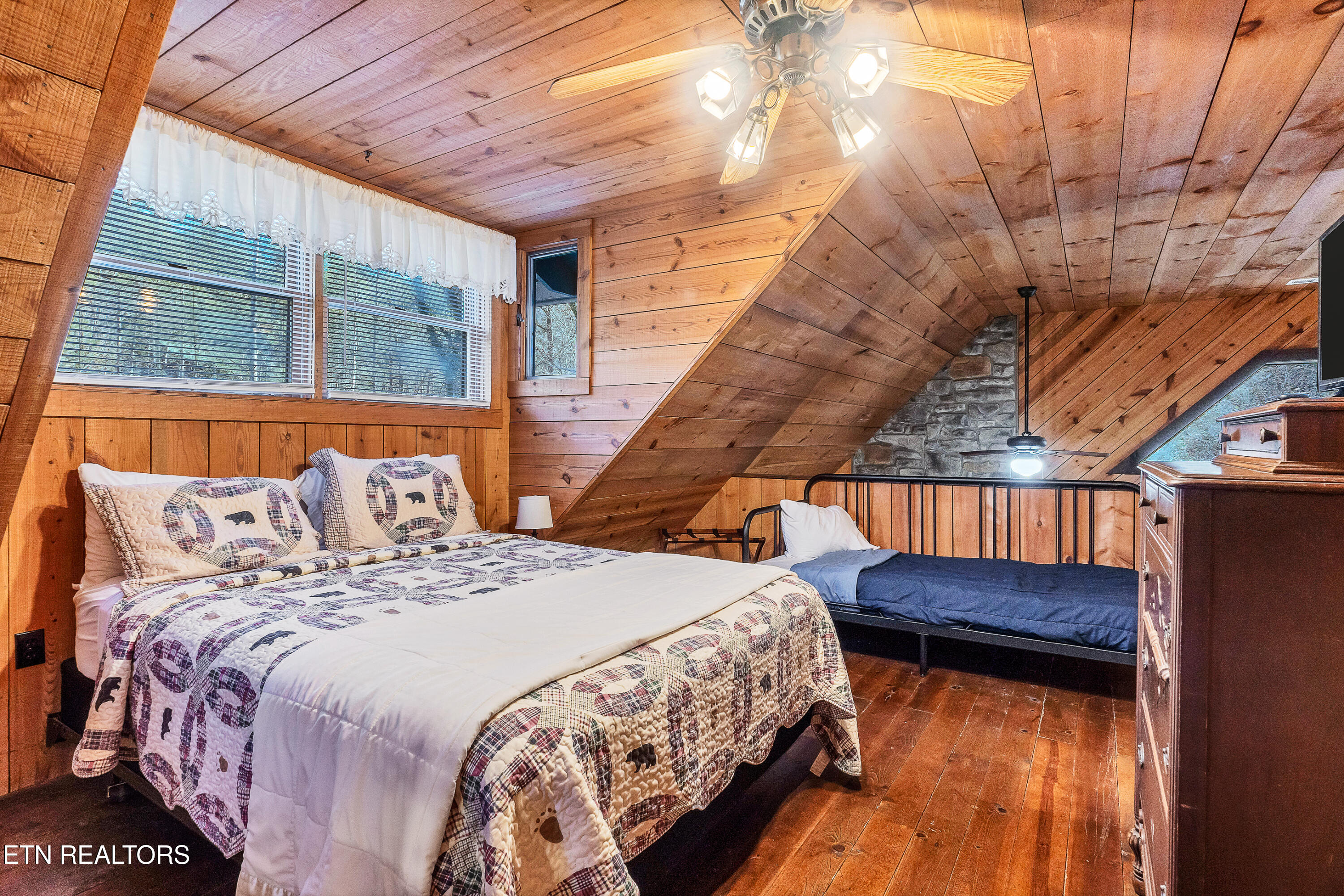 260 Black Mash Hollow Road Townsend, TN 37882 - Photo 27 of 37 DSC03338