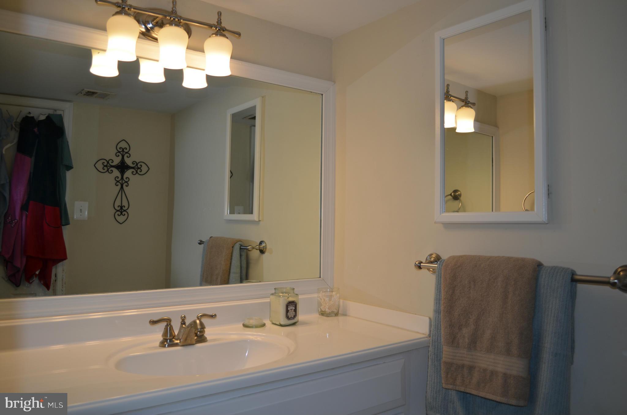 2618 Fort Farnsworth Road, Unit 237 1D Alexandria, VA 22303 - Photo 13 of 30 Bath