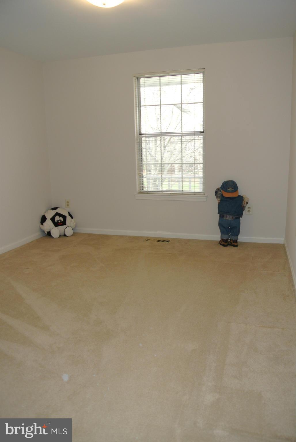 15158 Callohan Court Silver Spring, MD 20906 - Photo 16 of 25 Bedroom