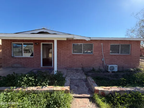 $159,900 | 419 4th Street, Winkelman, AZ 85192