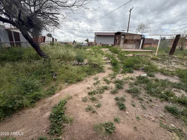 $159,900 | 419 4th Street, Winkelman, AZ 85192