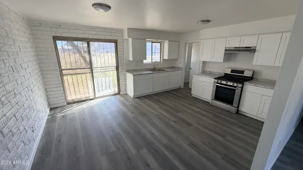 $159,900 | 419 4th Street, Winkelman, AZ 85192