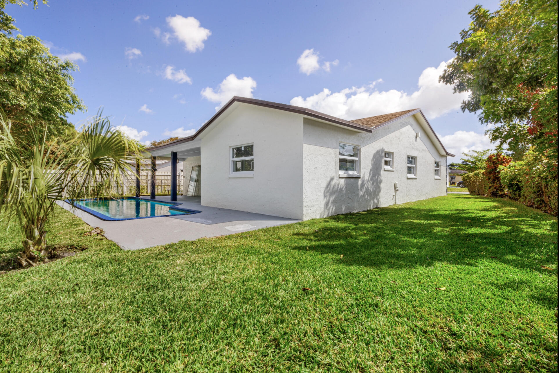 22848 Southwest 54th Way Boca Raton, FL 33433 - Photo 19 of 20 a view of outdoor space yard and house